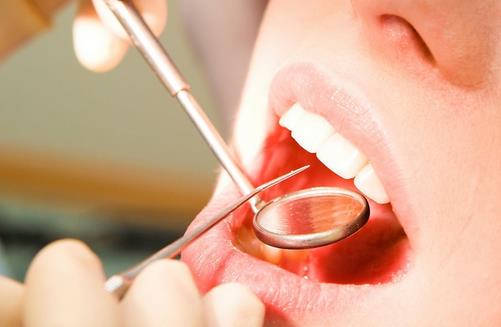 關(guān)于老人護(hù)牙那些事