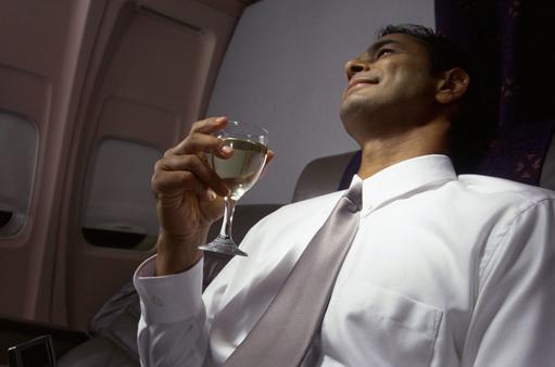 男士喝酒前看看四個(gè)小貼士