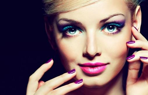 學(xué)習(xí)正確卸妝手法 拒絕黏膩多油