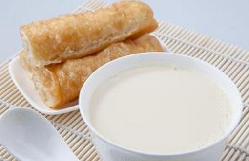 豆漿配油條 小心老年癡呆癥