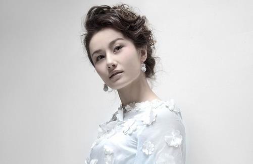 細數化妝包里隱匿的各種毒害