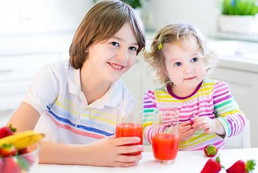寶寶多大能喝果汁?寶寶添加果汁的原則