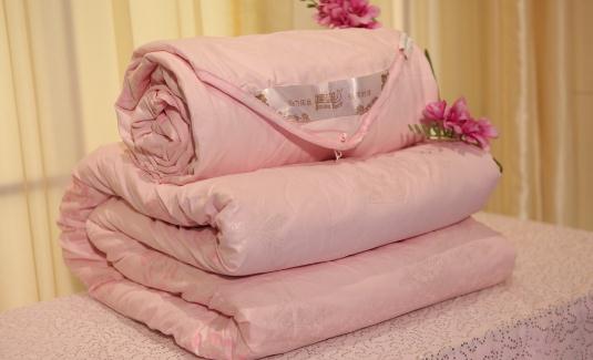 羊毛被如何清潔與保養?