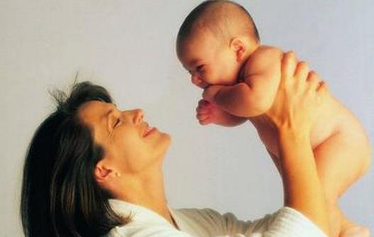 愛美女性產后如何穿高跟鞋