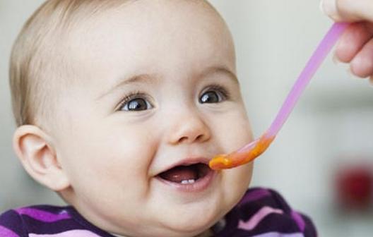 干燥季節寶寶皮膚護理的方法