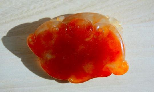 紅翡鑒定方法 紅翡保養(yǎng)的注意事項(xiàng)