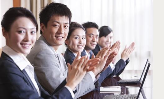 學會管理老板:不要躲在角落