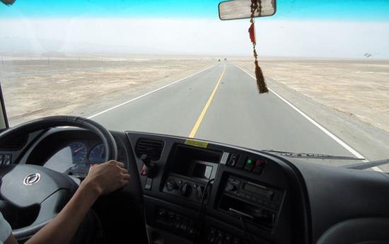 駕駛汽車化險為夷的招數