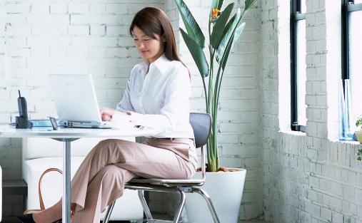 女性如何在職場站穩(wěn)腳跟?