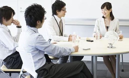 擺正五個(gè)原則 與同事友好相處