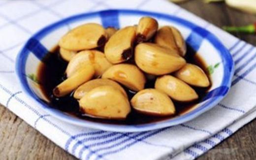 醋泡大蒜對身體健康有好處嗎?