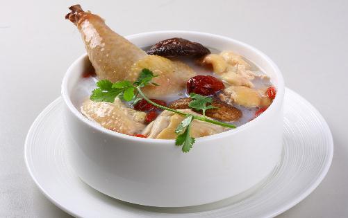 雞湯有哪些做法?枸杞雞湯食譜