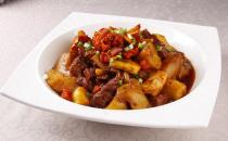 土豆加肉更美味哦！牛肉燉土豆的做法
