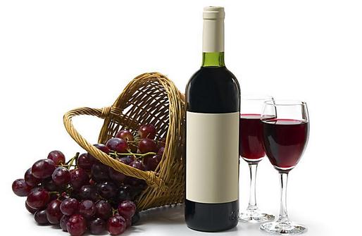 紅酒的幾個錯誤飲法:紅酒兌雪碧