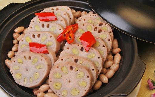 如何避免鐵鍋燉藕變墨汁?