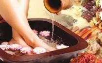 汗腳腳臭怎么辦？除腳臭用什么泡腳