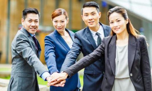 如何找到與陌生人的共同點