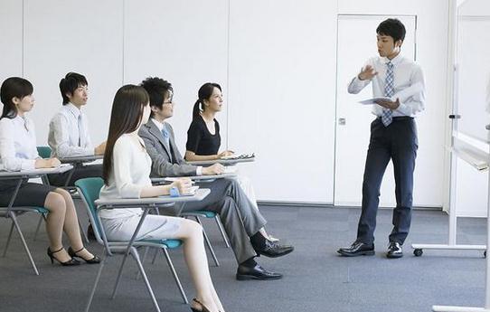 找準成功交際的切入點