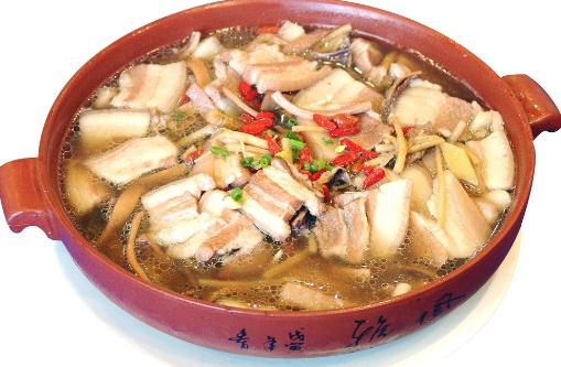 燉肉加點黃芪防感冒
