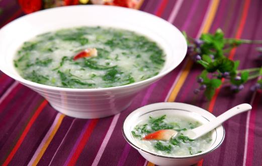 吃湯泡飯要多嚼幾下