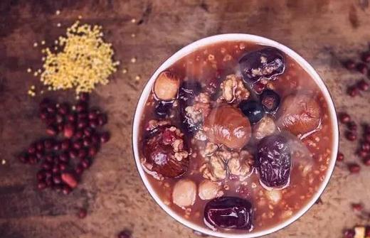 節后胡吃海喝怎么去油膩?