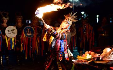 【赫哲族】赫哲族簡(jiǎn)介_傳統(tǒng)節(jié)日_風(fēng)俗習(xí)慣_服飾_舞蹈_美食_文化