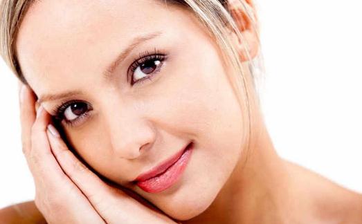 沒(méi)有卸妝水該如何卸妝？