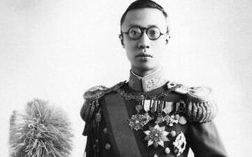 【溥儀】清朝末代皇帝宣統帝愛新覺羅·溥儀生平簡介故事_末代皇帝溥儀資料 【溥儀】清朝末代皇帝宣統帝愛新覺羅·溥儀生平簡介故事_末代皇帝溥儀資料