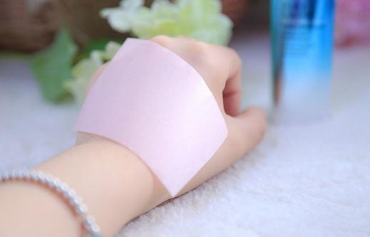 吸油紙會吸走水分？教你正確使用吸油紙