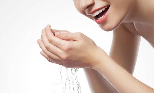 夏季護膚4大誤區你當真了么？