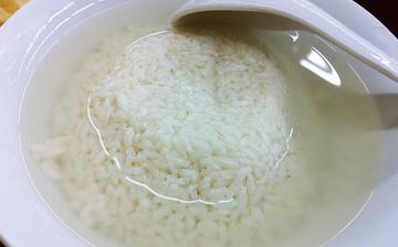 【酒釀】酒釀的功效與作用禁忌_怎樣吃酒釀才不會發胖_甜米酒的做法 【酒釀】酒釀的功效與作用禁忌_怎樣吃酒釀才不會發胖_甜米酒的做法