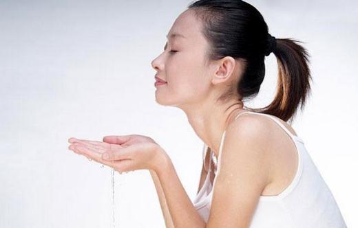 白醋加這些食物洗臉更美白哦！