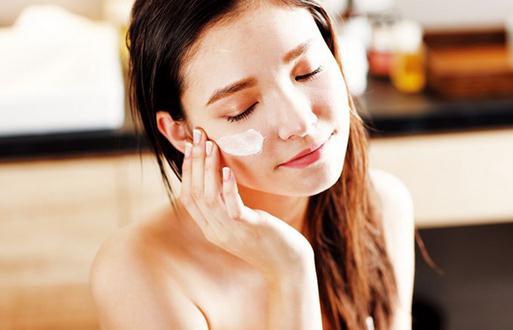 為啥冬季肌膚特別干燥?