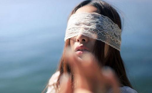 肌膚干燥如何讓皮膚喝夠水？