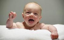 如何做好新生兒的臍部護理？