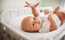 如何喂養(yǎng)剖腹產嬰兒