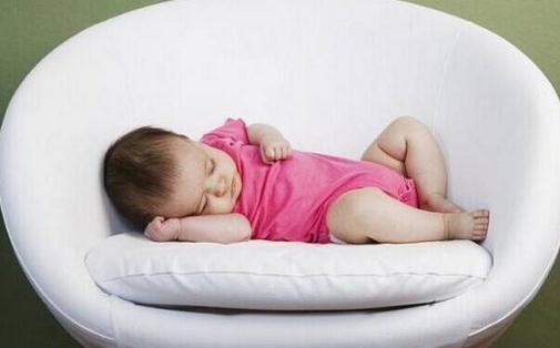 強行給寶寶灌藥小心越病越重!