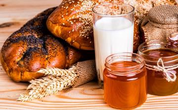 【蜂蜜牛奶】蜂蜜牛奶的營養價值_蜂蜜牛奶的功效和作用_什么牌子的蜂蜜牛奶好 【蜂蜜牛奶】蜂蜜牛奶的營養價值_蜂蜜牛奶的功效和作用_什么牌子的蜂蜜牛奶好