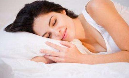 張嘴睡覺竟會提升蛀牙風險?