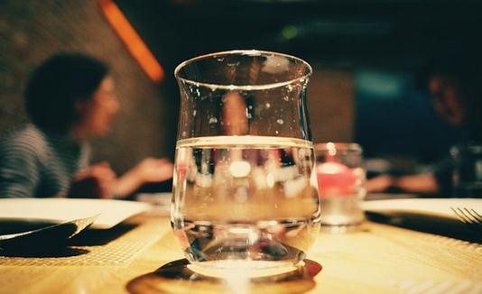 喝白開水有這些好處你竟不知道?