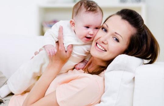 產(chǎn)后脫發(fā)是什么原因?