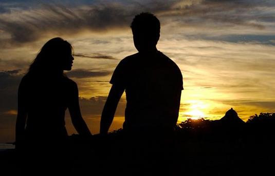 對視8秒比甜蜜語言還動人!