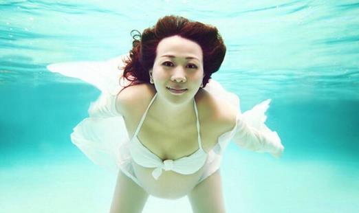 懷孕初期白帶是褐色的正常嗎？