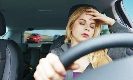 如何避免長久開車手長繭？