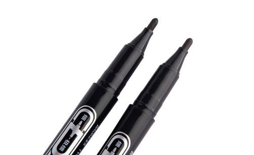 如何去除白板上的記號筆筆跡?