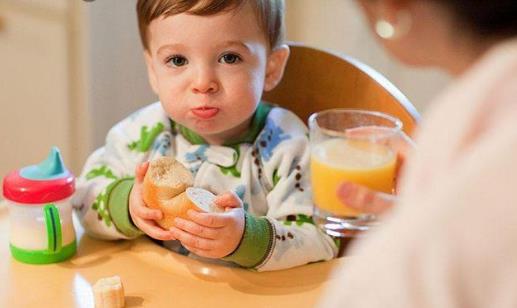 寶寶混合喂養(yǎng)什么時候斷奶好