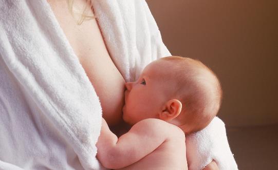 寶寶幾個月斷奶最好?