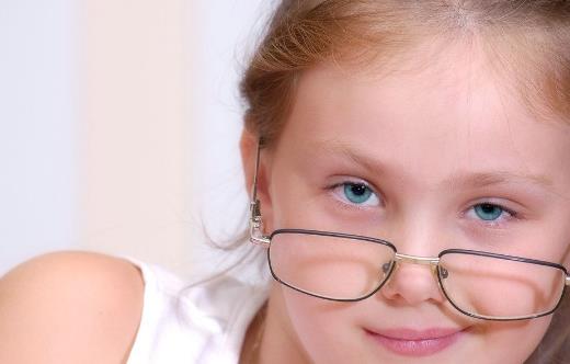 如何預(yù)防假性近視變成真性近視