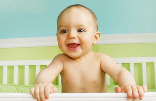 夏季寶寶發(fā)燒不一定是感冒 暑熱不能忽視