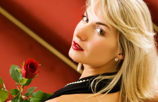 喉嚨有異物感怎么辦